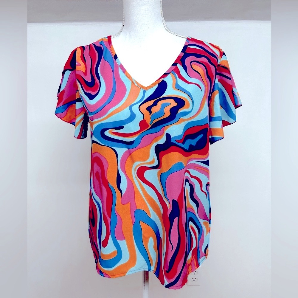 NWT. Colorful Blouse Size Medium